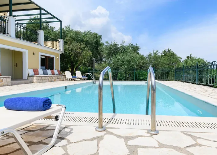 Triade Ionica By Rodostamo Collection * Kassiopi