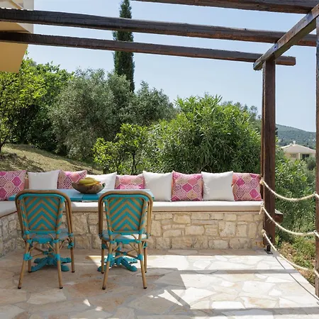 Triade Ionica By Rodostamo Collection