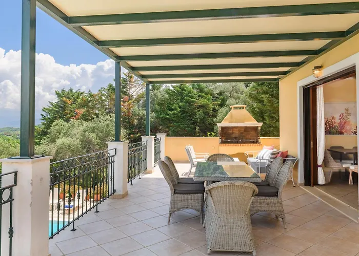 Triade Ionica By Rodostamo Collection