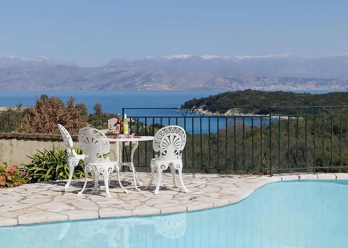 Triade Ionica By Rodostamo Collection